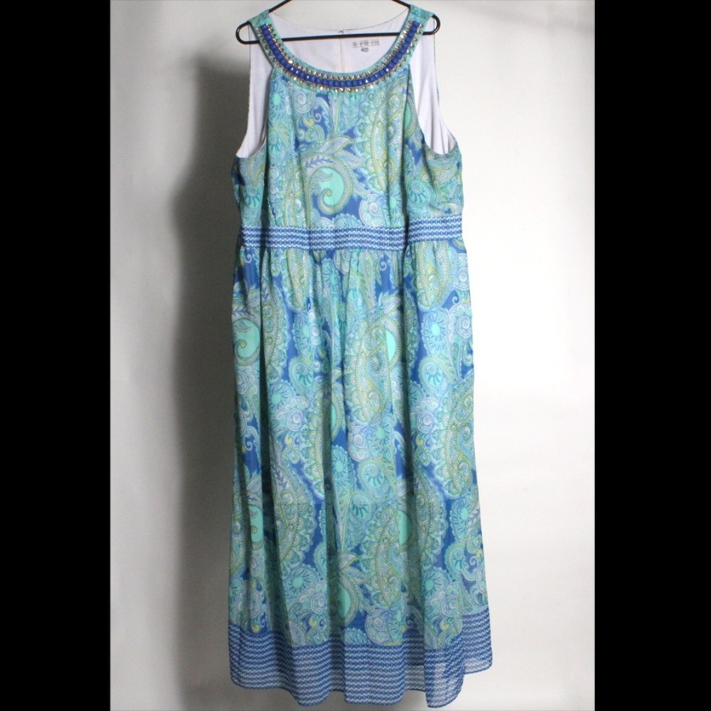 Jewel Collar Maxi Dress (Sandra Darren)